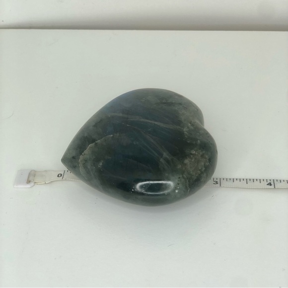 MEGA FLASH Labradorite Heart - Picture 9 of 11